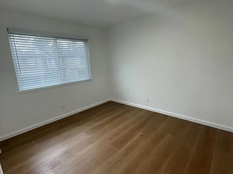 2262 Eric Ct #4 — Photo 9