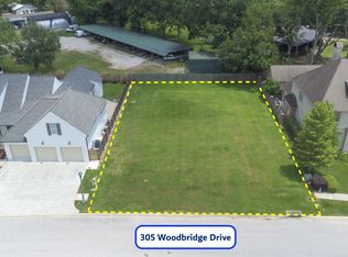 305 Woodbridge Dr, Lafayette, LA 70508