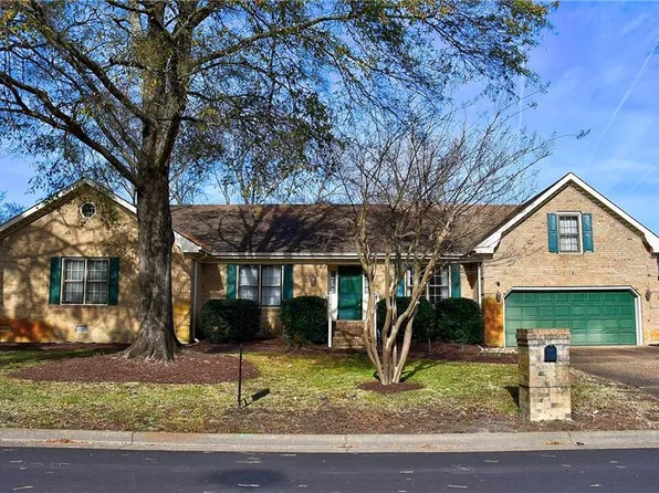 1924 Grayfalcon Dr, Norfolk, VA 23518
