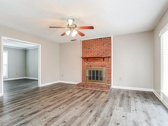 4th image of 9313 Fairmead Dr