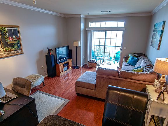3rd image of 2321 25th St S APT 313