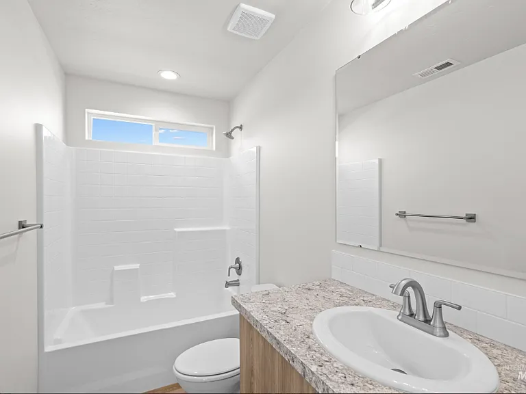 2990 N Waterbrook Ave — Photo 13
