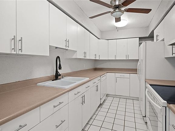 4th image of 117 Alcala AVE