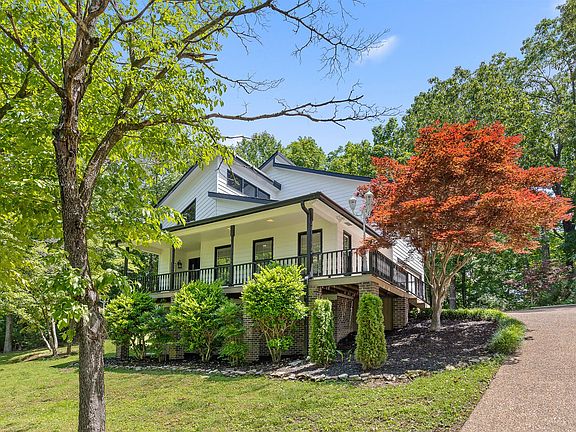 2nd image of 6951 Glen Errol Way