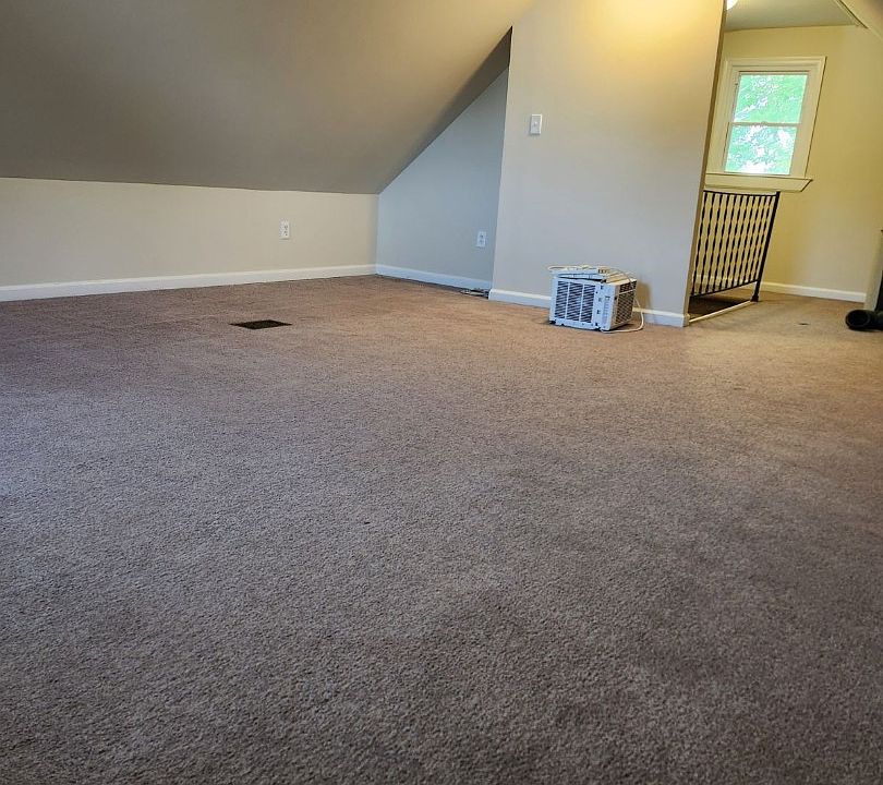 2nd image of 1117 1st Ave