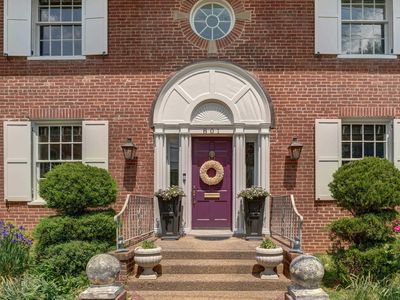 801 E Jefferson St, Charlottesville, VA, 22902