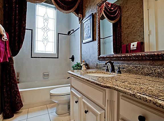 5th image of 4539 Briar Oaks Cir
