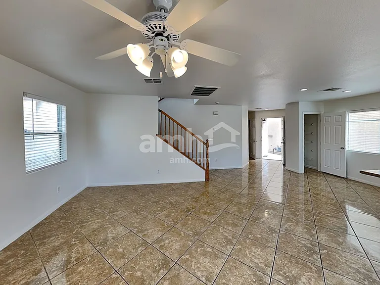 6473 Karlsen Ct — Photo 5