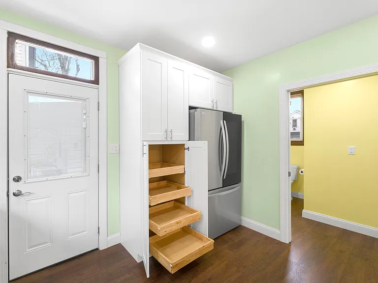 1216 Jackson St — Photo 11