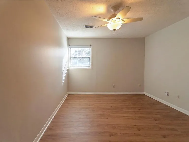 516 Faith St NW — Photo 27