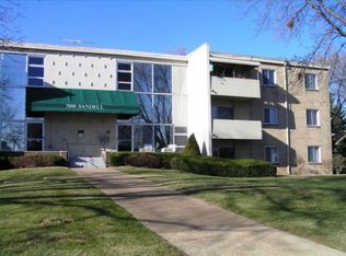 7000 Sandell Ave APT 3, Edina, MN 55435