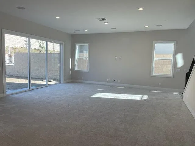 5 bed, 5.5 bath, 2968 sqft, $7,500 — Photo 4