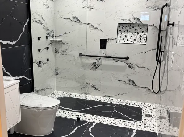 12 Mallard Ln, Marlboro, NJ 07746