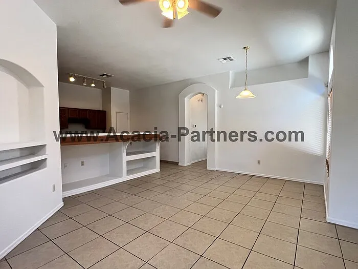 2145 E Calle Gran Desierto — Photo 3