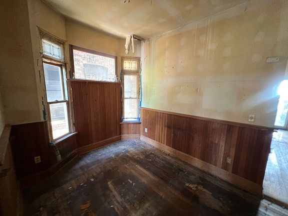 5th image of 5455 S Kenwood Ave