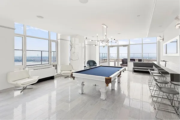 Rented by Avenues Real Estate | media 16