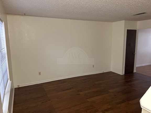 3rd image of 3808 Charolais Dr APT C