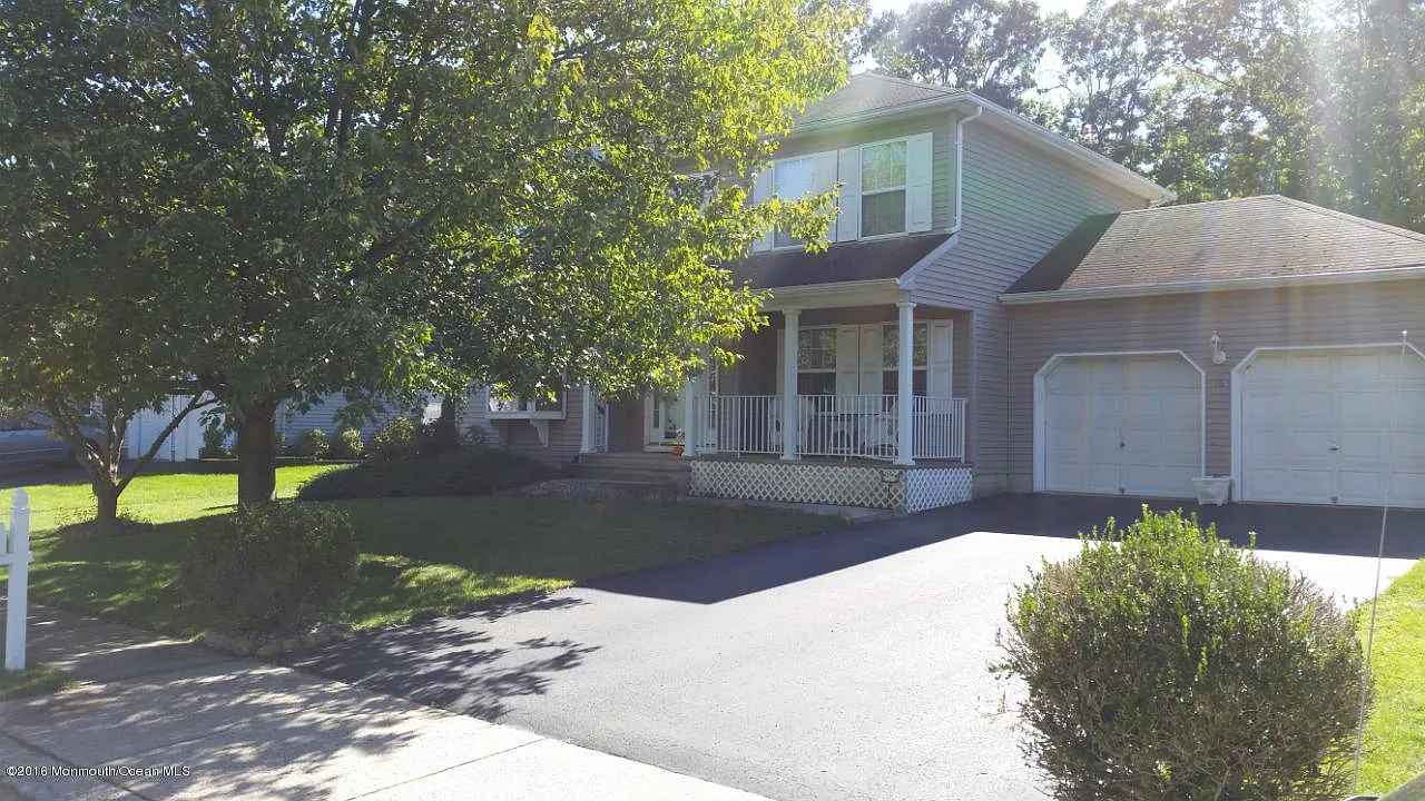 16 Sun Hollow Rd photo 1