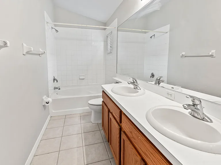 11111 Lakeside Vista Dr — Photo 40