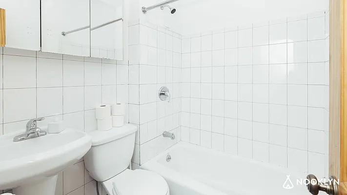 Rented by Nooklyn NYC LLC | media 7