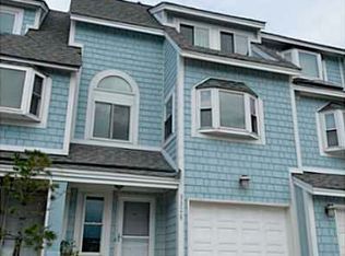 9528 Bay Front Dr, Norfolk, VA 23518
