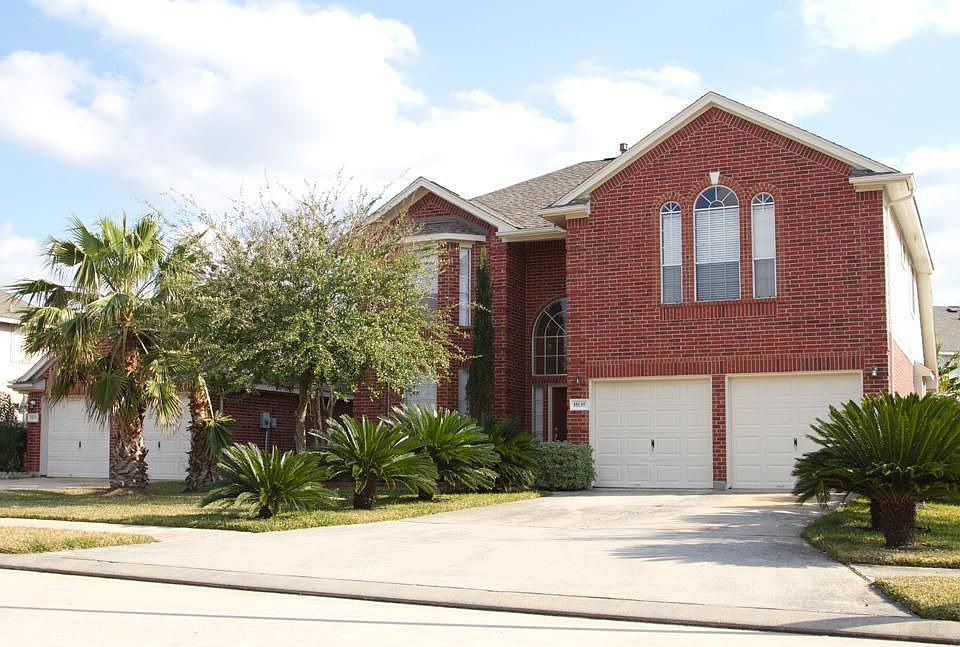 1st image of 18135 Flint Hill Dr