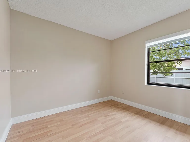 13360 SW 46th St — Photo 28