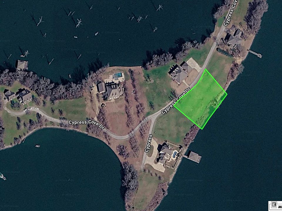 1st image of 7 Cypress Cove Dr