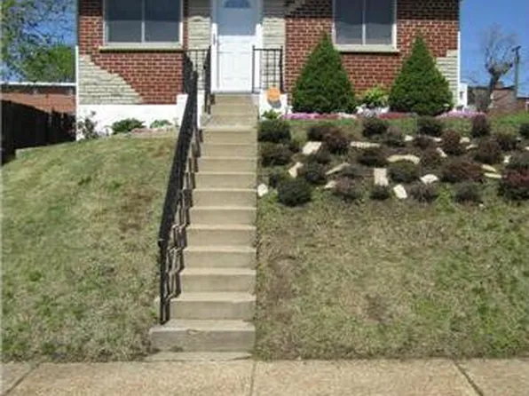 5919 Minnesota Ave, Saint Louis, MO 63111