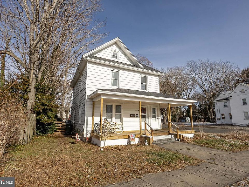 1st image of 117 Washington St