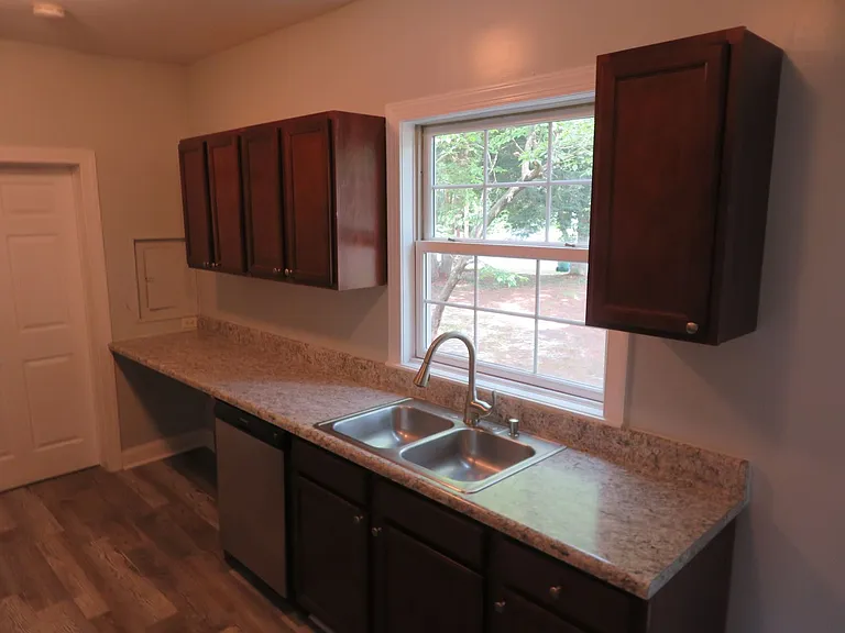 1806 Powhatan Ave — Photo 16