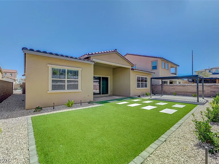 131 Robledo St — Photo 49