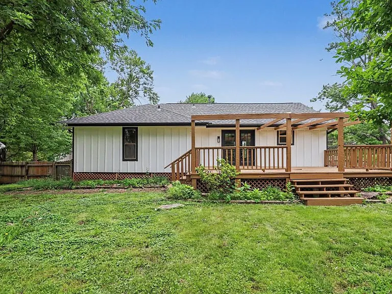 3709 NE Grant St — Photo 3