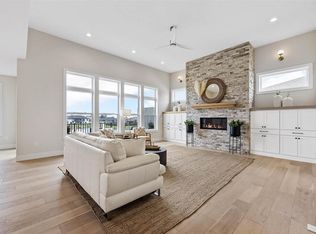 6801 Wexford Way, Cedar Rapids, IA 52411