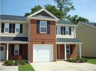 8463 Hart Ln, Ooltewah, TN 37363
