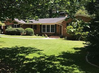 850 NE Park Hill Pl, Gainesville, GA 30501