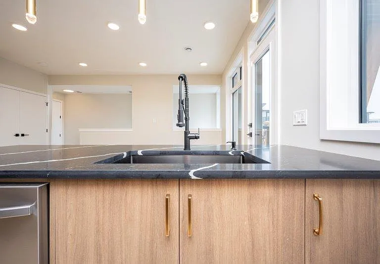 562 Seton Cir SE #305 — Photo 11