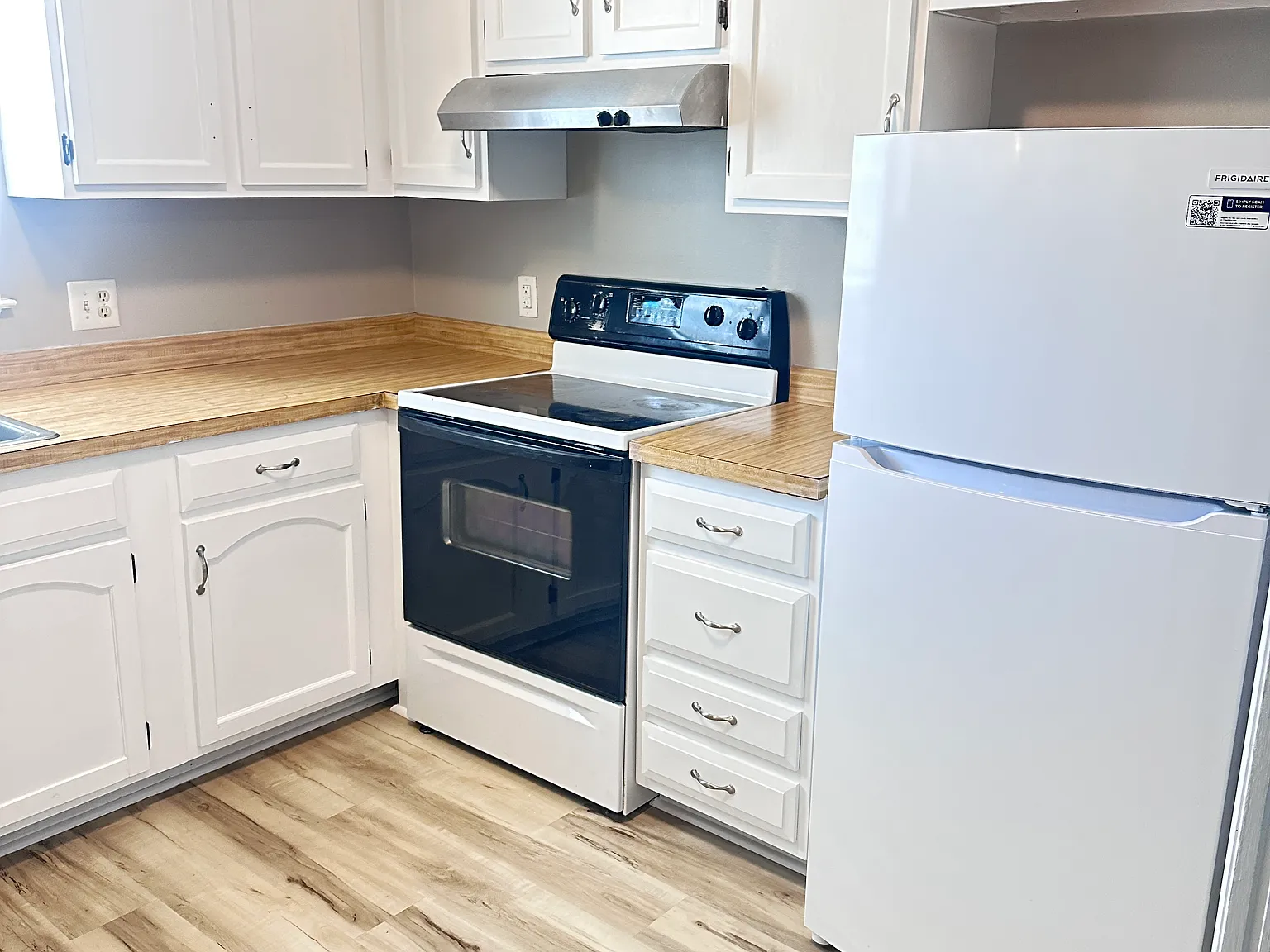 3 bed, 2.5 bath, 1700 sqft, $1,995 — Photo 3