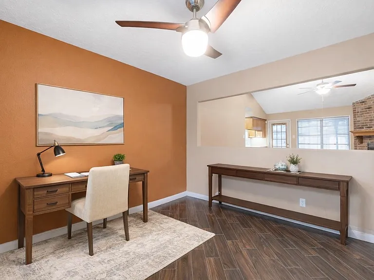 123 Ballantrae Ln — Photo 4