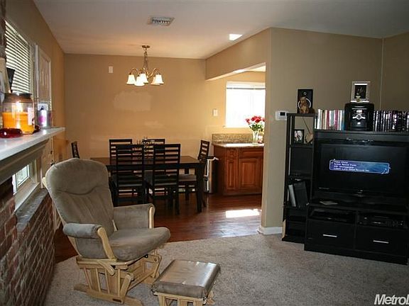 5th image of 6712 Stoneman Dr
