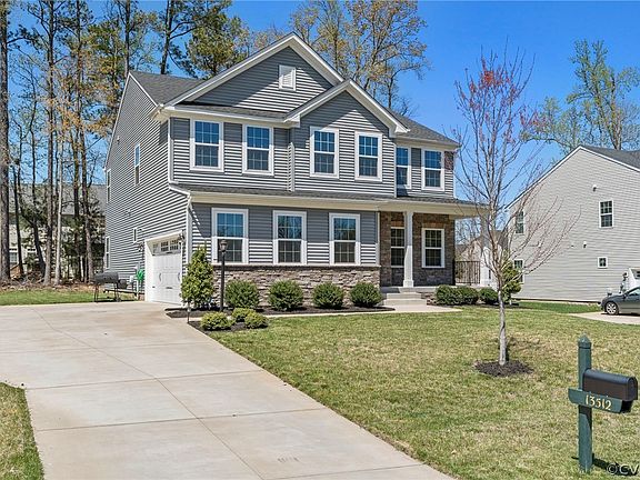 3rd image of 13512 Bastian Dr