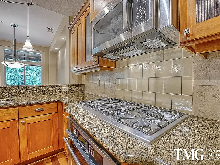 10424 SW Windwood Way — Photo 9