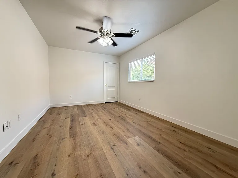 11087 Deluna St — Photo 19