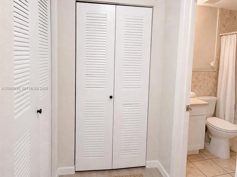 5575 W 26th Ct #203 — Photo 32