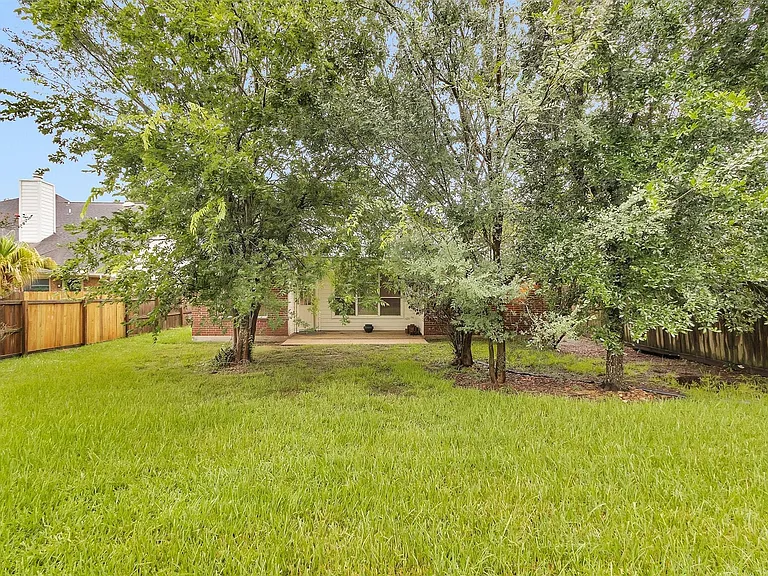 13839 Placid Brook Ct — Photo 27