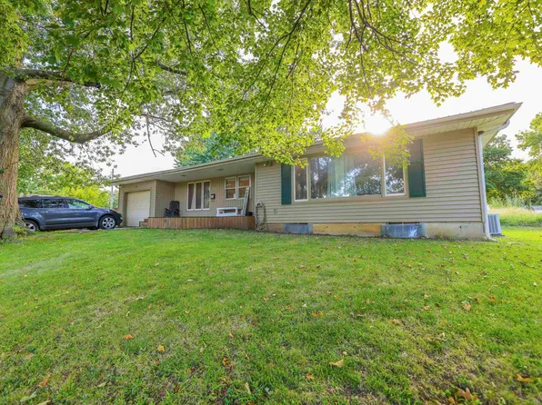 945 2nd Ave E, Horton, KS 66439