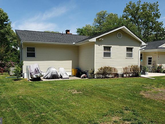 3rd image of 7830 Edgewood Ave