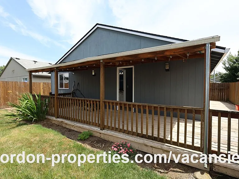 2373 NW Stanley Ave — Photo 35