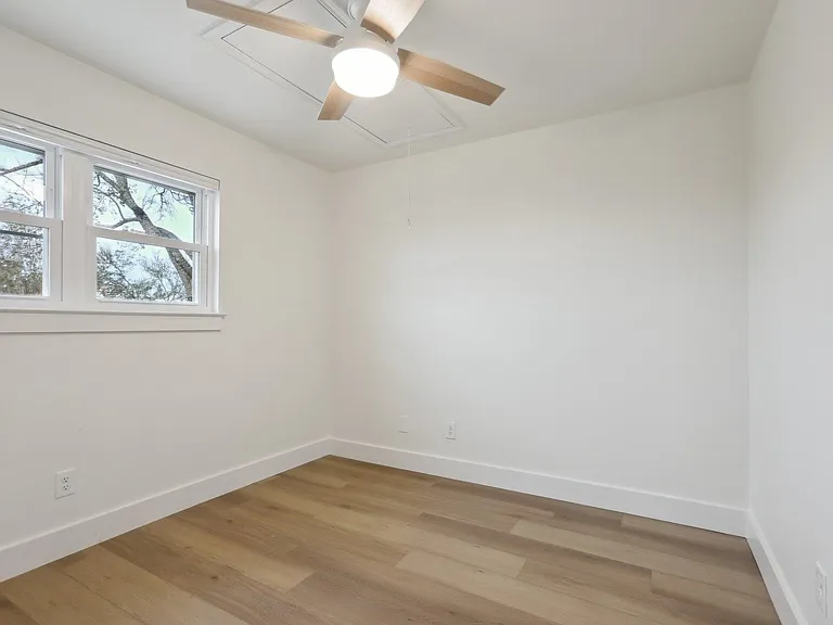 4 Concord Cir — Photo 18