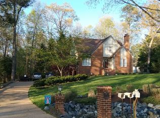 3312 S Hairpin Dr, Quinton, VA 23141